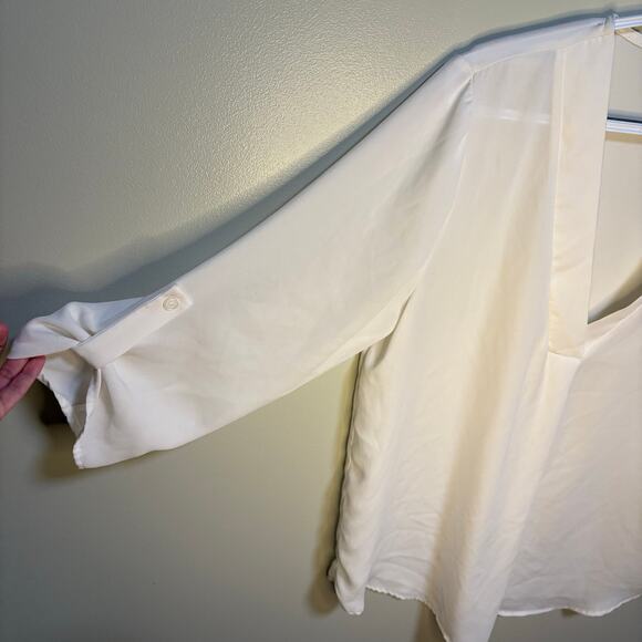Lush White Semi-sheer 3/4 Sleeve V Neck Blouse Large Feminine Flowy Spring Light - Picture 3 of 10